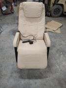 ZERO GRAVITY RECLINING CHAIR