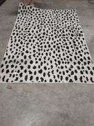THRESHOLD SPOTTED LEOPARD AREA RUG 5X7
