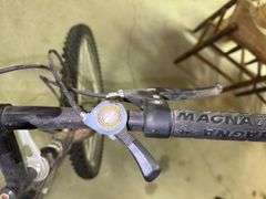 Magna Silver Cady 10 Speed Mountain Bike