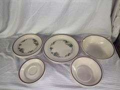 Corelle Fruit Wreath Dinnerware Set