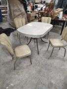 VINTAGE DINING TABLE WITH 4 MATCHING CHAIRS