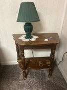 Accent Table with Lamp