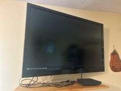 Vizio SV470M 47" 1080p LCD TV with Memorex DVD Player