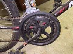 Magna Silver Cady 10 Speed Mountain Bike