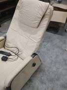 ZERO GRAVITY RECLINING CHAIR