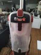 SHARK - SELF CLEANING BRUSH ROLL VACUUM CLEANER