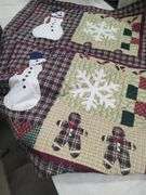 KING SIZE CHRISTMAS QUILT WITH SHAMS