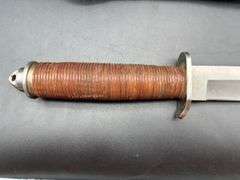 Fixed Blade Knife with Leather Handle and Sheath