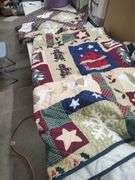 KING SIZE CHRISTMAS QUILT WITH SHAMS