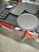 PIZZA PAN - MUFFIN PANS - PIE PAN AND ETC