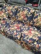 BROYHILL FLOWERED COUCH - 90 INCHES WIDE
