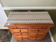 Virginia House Dresser with Drawers