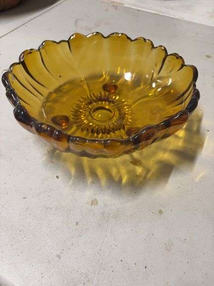VINTAGE INDIANA AMBER GLASS BOWL image