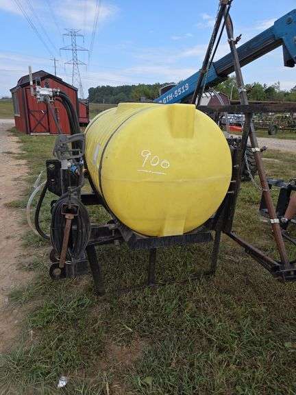 L4 - 3 Pt Hitch Sprayer image