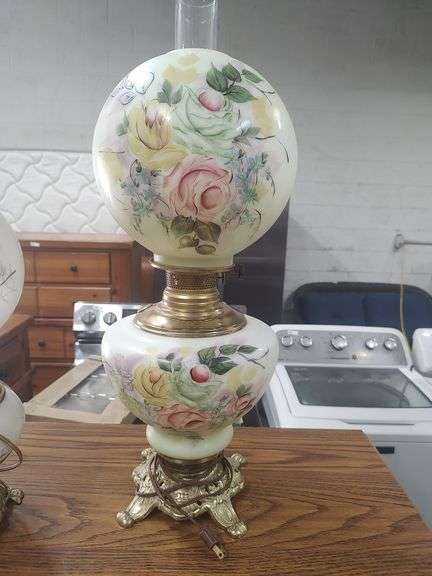 VINTAGE - GONE WITH THE WIND LAMP - 26 INCHES TALL image