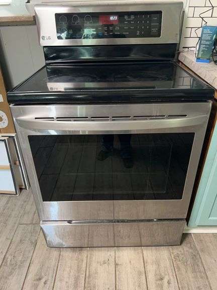 LG Stainless Steel Electric Range image
