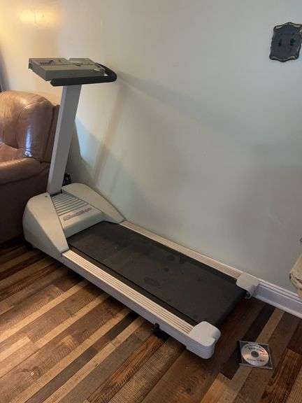 Pro-Form Equalizer 6.0s Treadmill Programmable Speed image