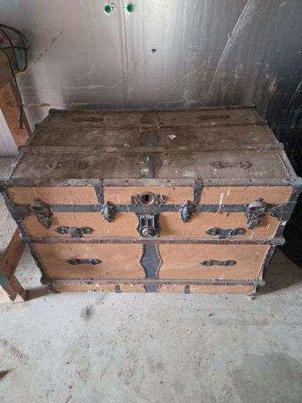 Steamer Trunk - Luggage image