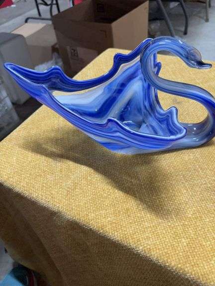 VINTAGE MURANO BLUE COBALT AND WHITE GLASS SWAN image