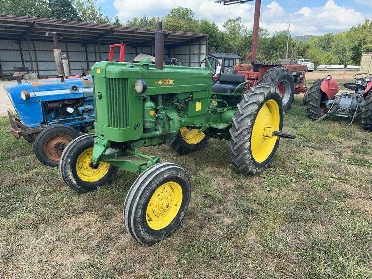 L9- John Deere Tractor image