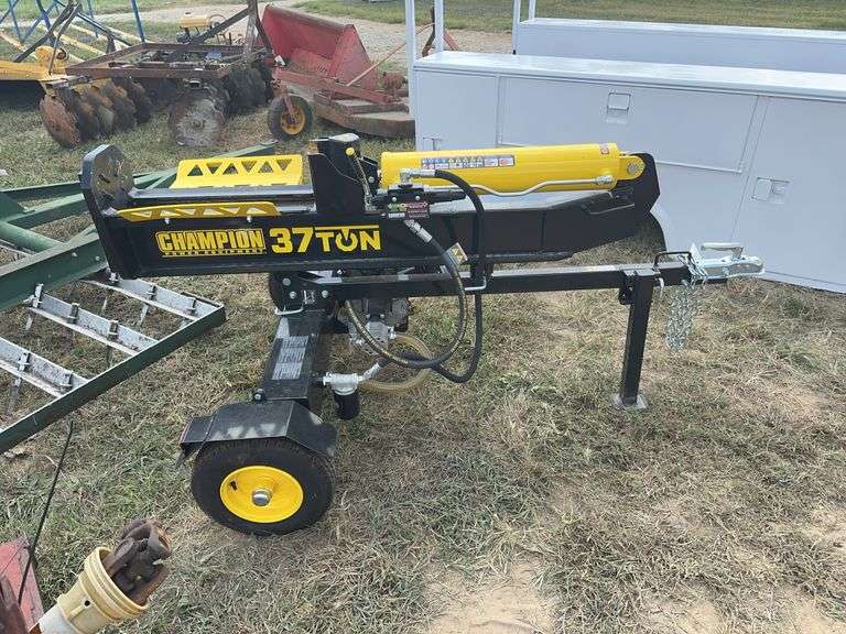 L4- Champion Log Splitter image