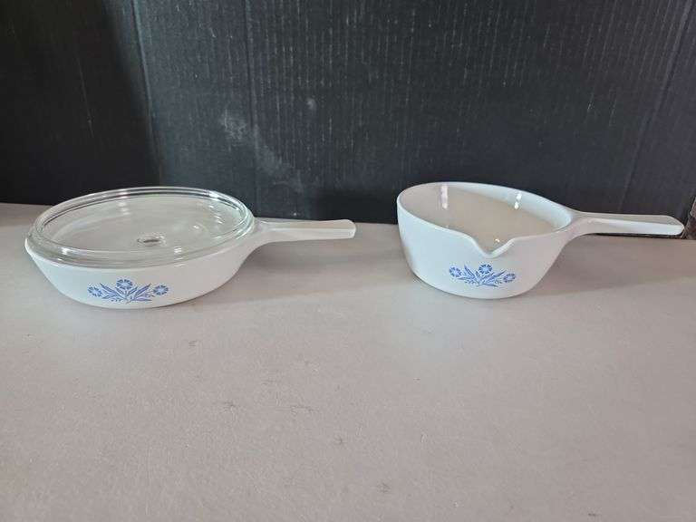 Corning Ware Blue Cornflower 2.5 Cup Saucepan and Gravy Boat Set image