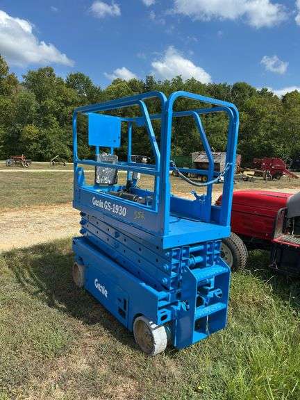 L6- Genie Qs 1930 Scissor Lift image