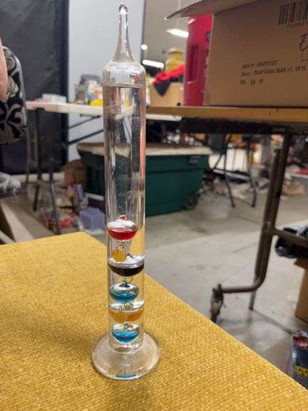GLASS THERMOMETER image