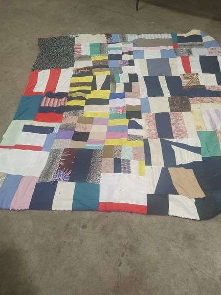 FULL SIZE TACK QUILT image