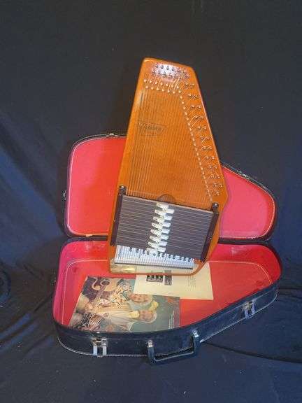 Oscar Schmidt Autoharp with Case and Accessories image