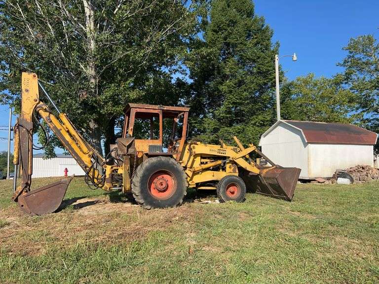 Case 680C Backhoe Loader image