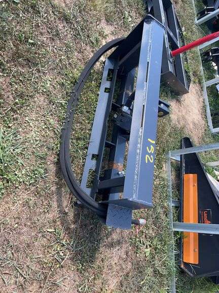 L7- Skid Steer 3 Point Hitch Adapter image