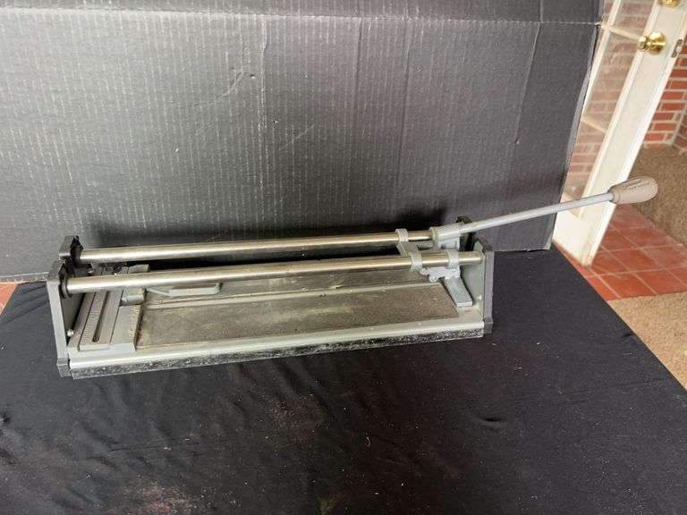 Manual Tile Cutter image