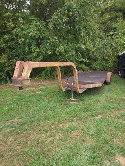 L15A- Fifth Wheel Tilt Top Trailer image