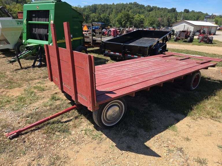 L10- 16 ft Hay Wagon image
