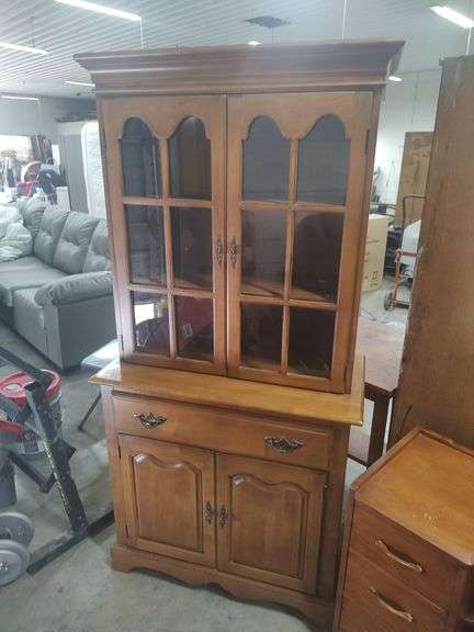 COCHRANE FURNITURE - BAY COLONY - MAPLE HUTCH - 34X18X70 image