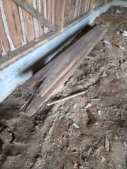 Rough Cut Lumber & Pruning Shears image