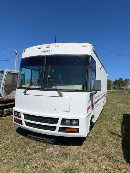L15D- 1999 Winnebago (Has Title) image