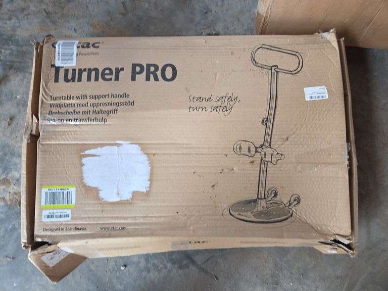 Etac Turner PRO Turntable with Support Handle image