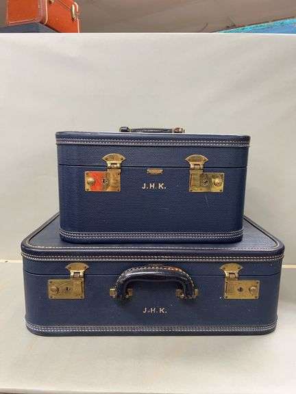 Mendel Cincinnati Luggage Set with Vanity Case image