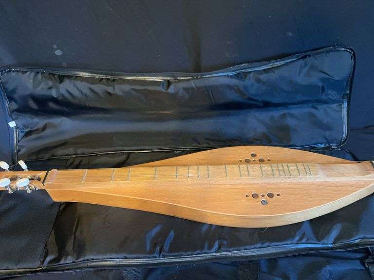 Mountain Dulcimer with Case image