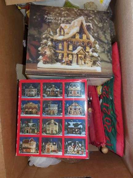 Christmas Decorations & Collectibles image