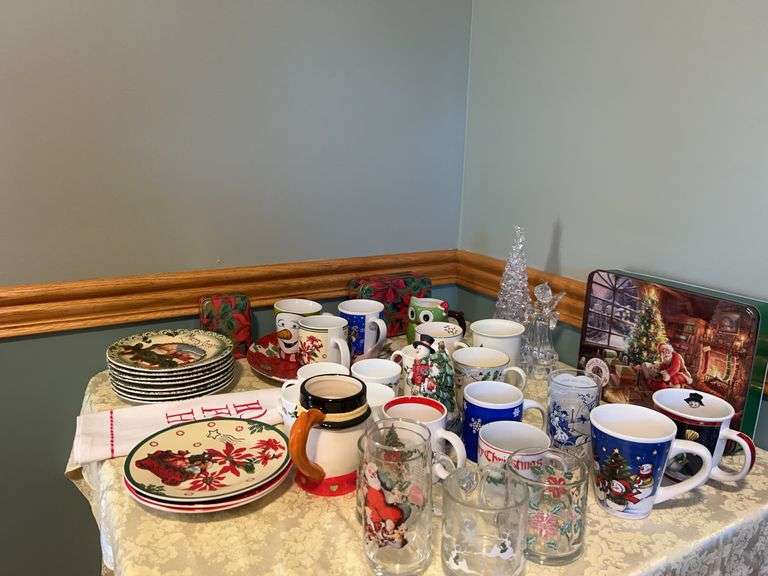 Christmas Plates, Mugs, Decorations & Tins image