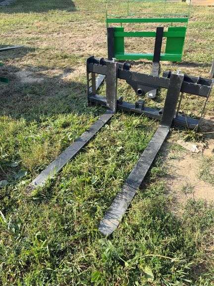 L7- Quic Attach Pallet Forks image