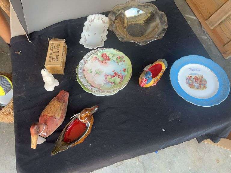 Assorted Duck Figurines & Decorative Dishes image