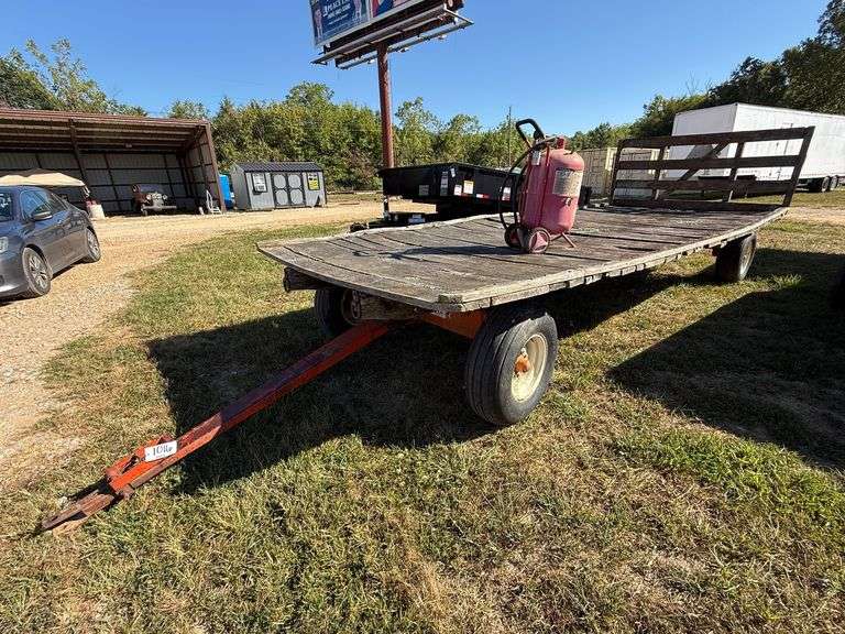 L10 - 20-Ft Farm Wagon image