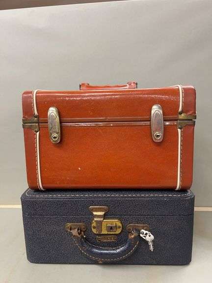 Two Piece Luggage Set image