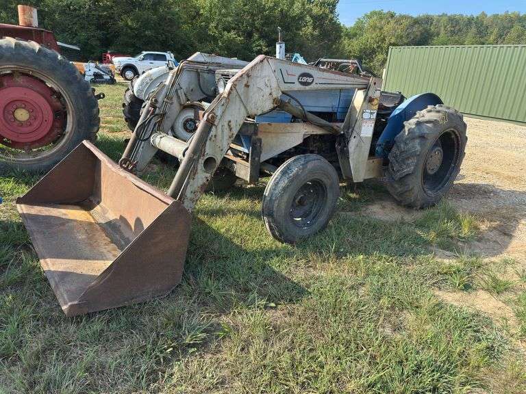 L9- Long 350 With Loader Tractor image