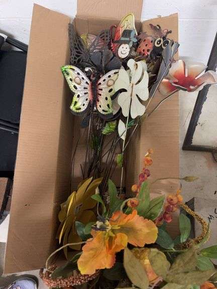 FLOWER VASE AND OUTSIDE YARD STAKES image