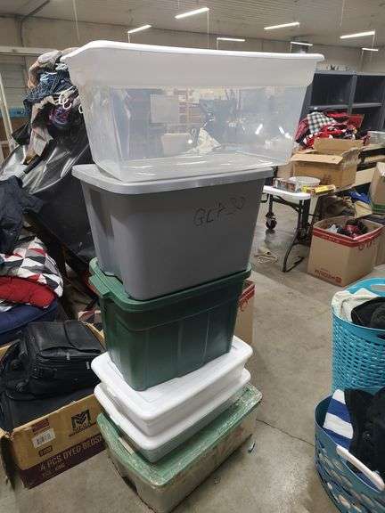 6 STORAGE TOTES DIFFERENT SIZES image